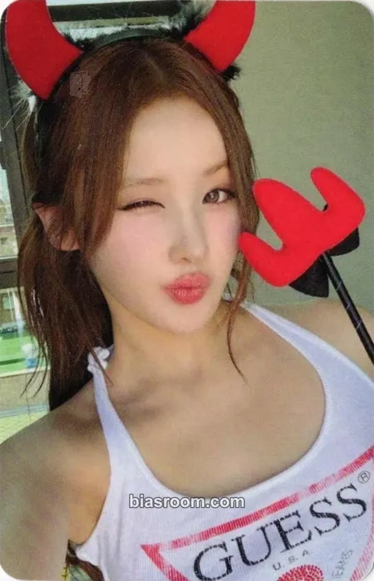 Belle 224 Photocard - KISS OF LIFE - KISS OF LIFE K-pop photocard