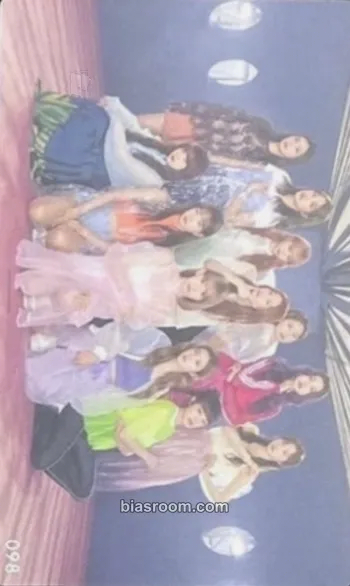 Buenos Aires Photocard - IZ*ONE - IZ*ONE K-pop photocard