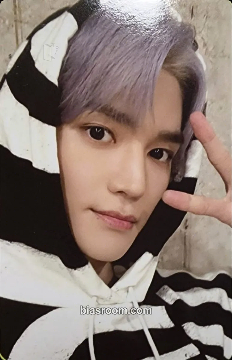 Taeyong SANRIO x NCT Photocard - NCT - NCT K-pop photocard