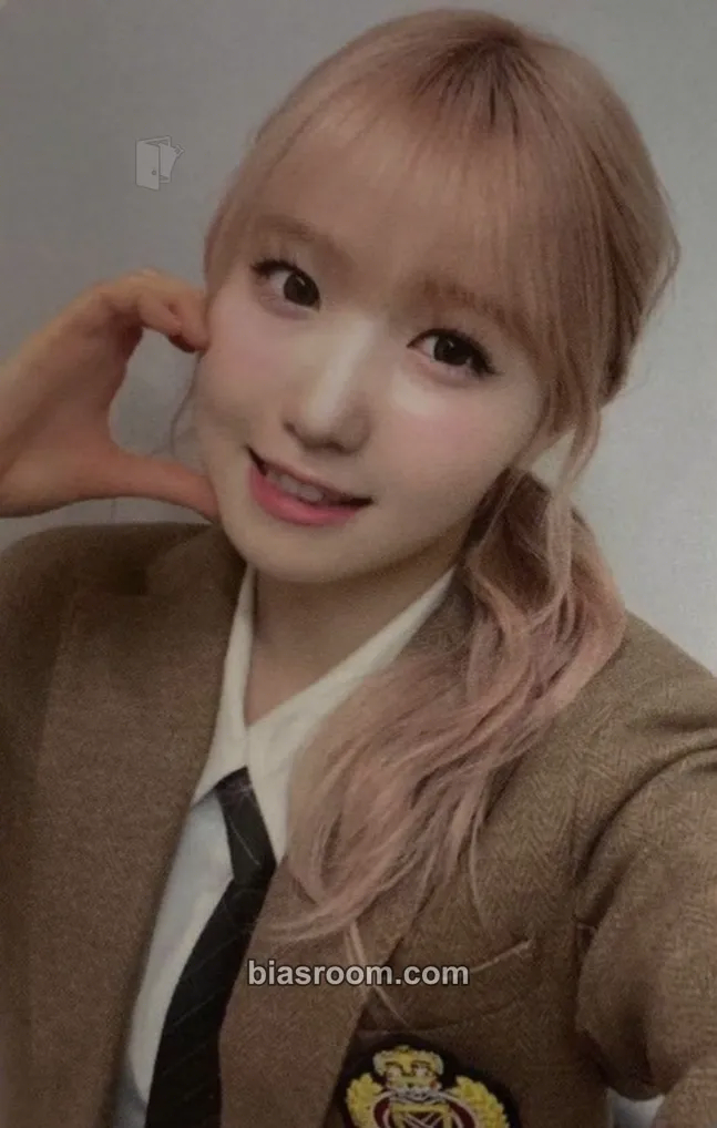 Hitomi SAY MY NAME Photocard - SAY MY NAME K-pop photocard