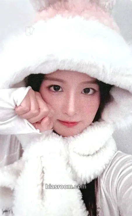 Sullyoon Blue Valentine Photocard - NMIXX - NMIXX K-pop photocard