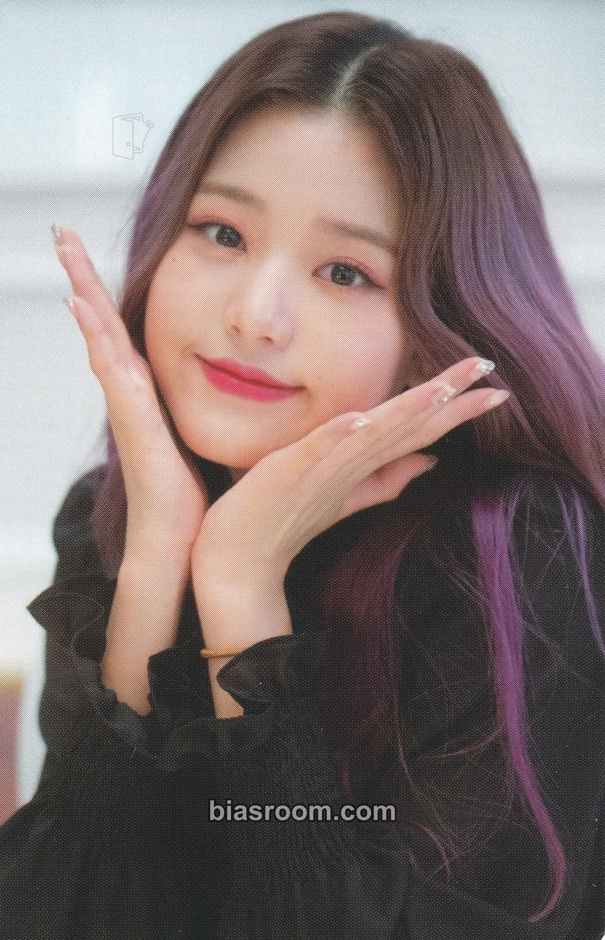 Wonyoung EYES ON ME in SEOUL - KIT Version Photocard - IZ*ONE - IZ*ONE K-pop photocard