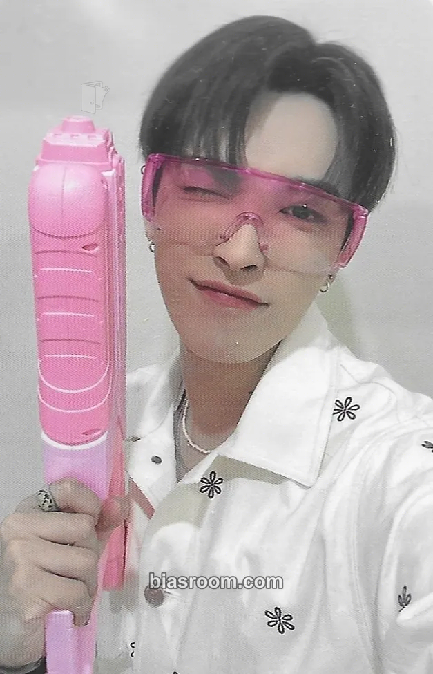Hongjoong GOLDEN HOUR : Part.1 Photocard - ATEEZ - ATEEZ K-pop photocard