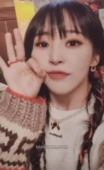 Moonbyul The Present Photocard - MAMAMOO - MAMAMOO K-pop photocard