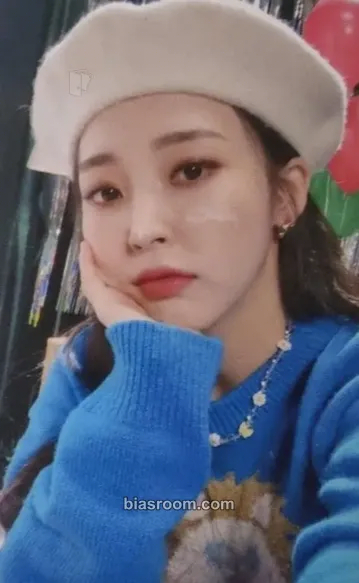 Moonbyul The Present Photocard - MAMAMOO - MAMAMOO K-pop photocard