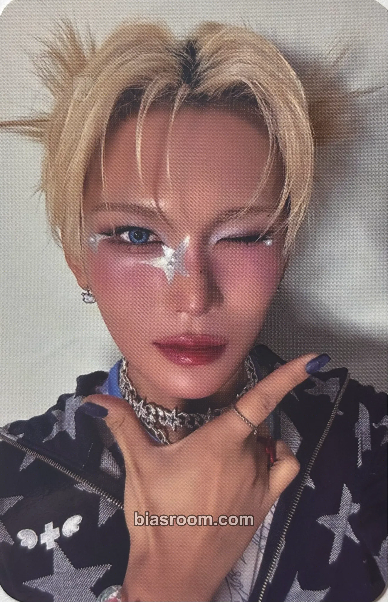 Hyun UXLXVE Photocard - XLOV - XLOV K-pop photocard