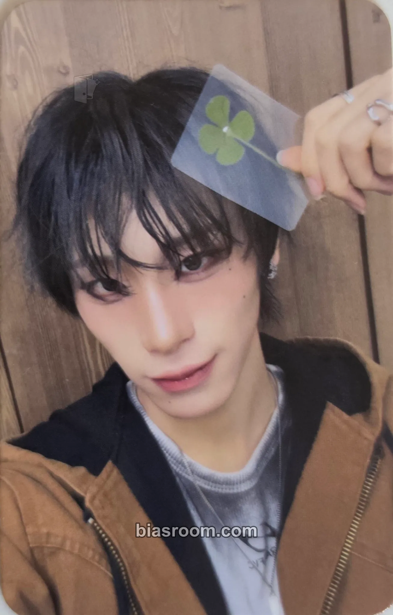Haru UXLXVE Photocard - XLOV - XLOV K-pop photocard
