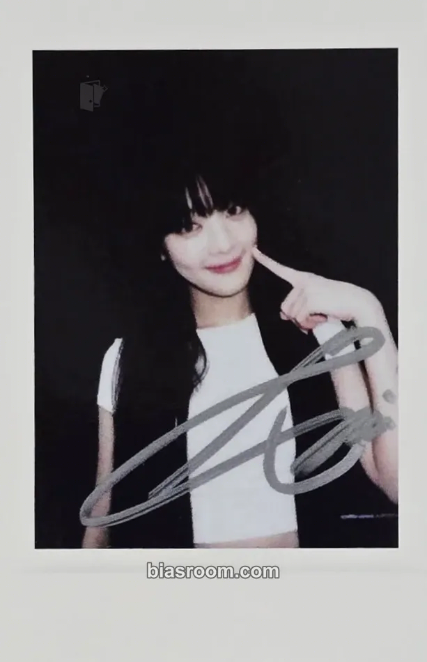 Minnie We are Photocard - i-dle - i-dle K-pop photocard