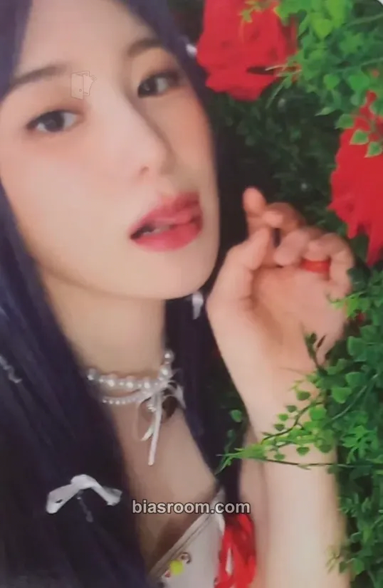 Lee Chaeyeon The Move: Street Photocard - Lee Chaeyeon K-pop photocard