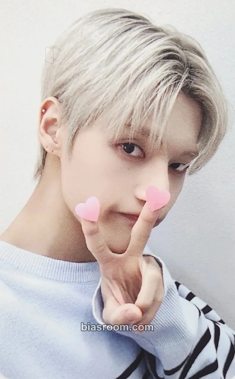 Wooyoung GOLDEN HOUR : Part.3 Photocard - ATEEZ - ATEEZ K-pop photocard