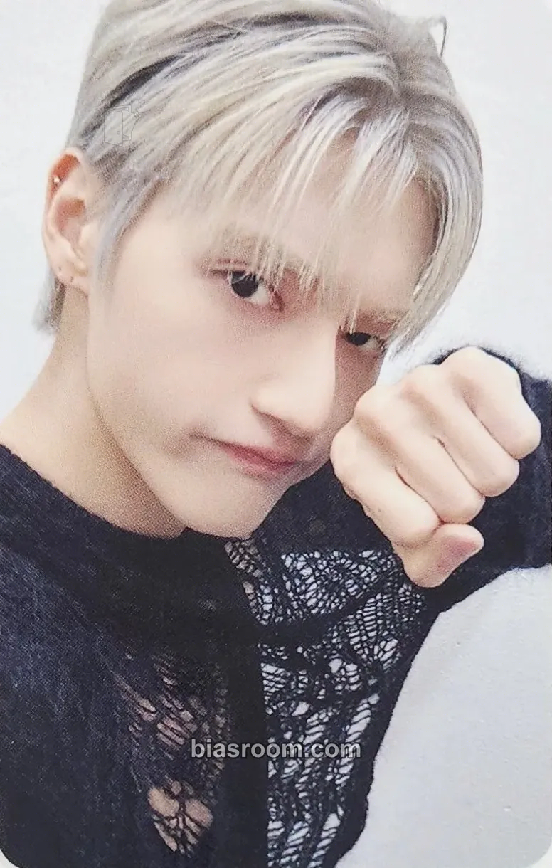 Wooyoung GOLDEN HOUR : Part.3 Photocard - ATEEZ - ATEEZ K-pop photocard