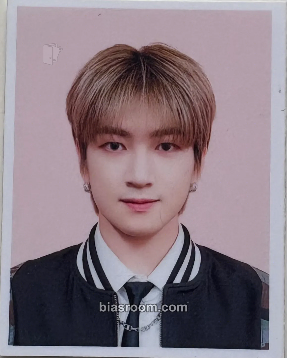 Yoonwoo BLUE SET Chapter 1. TRACKS Photocard - TRENDZ - TRENDZ K-pop photocard
