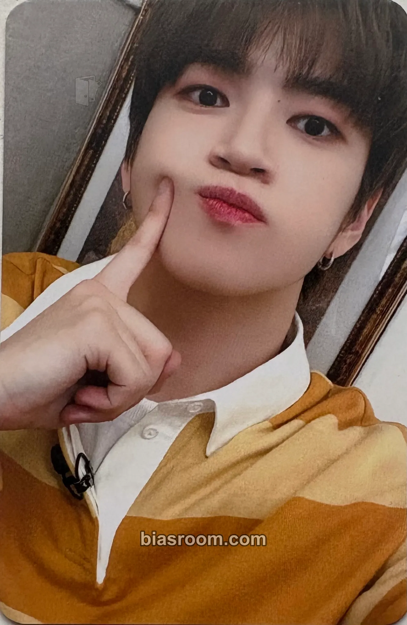 Yoonwoo BLUE SET Chapter 1. TRACKS Photocard - TRENDZ - TRENDZ K-pop photocard