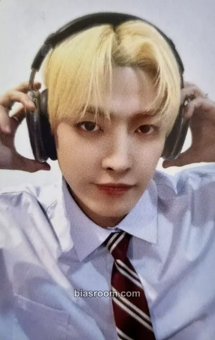 Hongjoong THE WORLD EP.FIN : WILL Photocard - ATEEZ - ATEEZ K-pop photocard