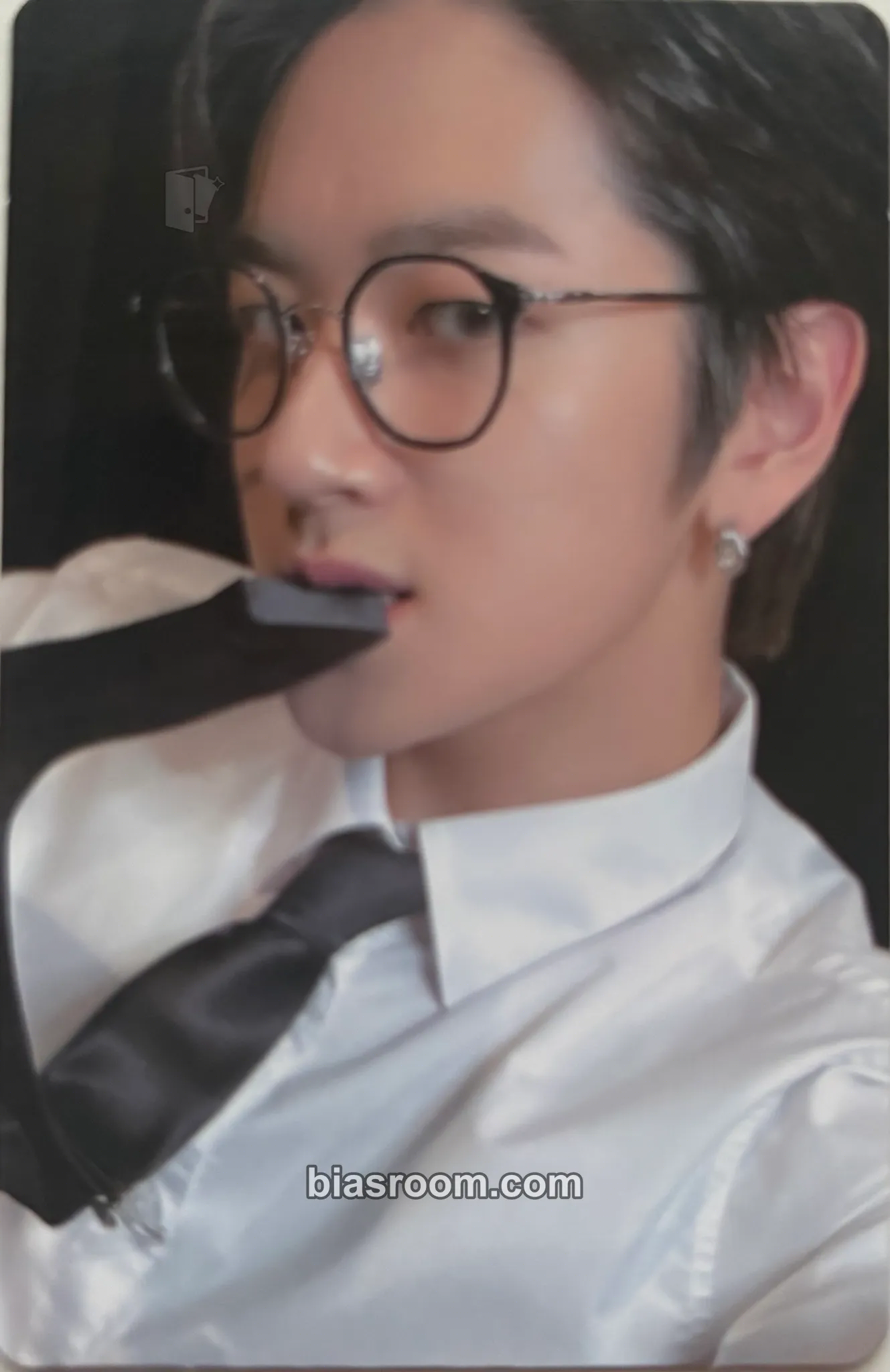 Yoonwoo BLUE SET Chapter 1. TRACKS Photocard - TRENDZ - TRENDZ K-pop photocard