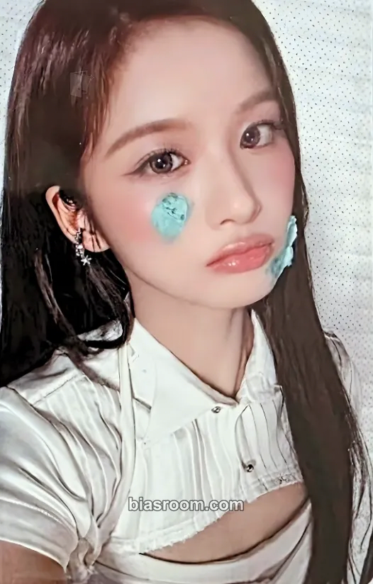 Sullyoon Blue Valentine Photocard - NMIXX - NMIXX K-pop photocard