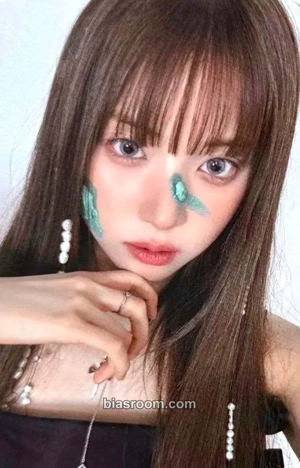 Jiwoo Blue Valentine Photocard - NMIXX - NMIXX K-pop photocard