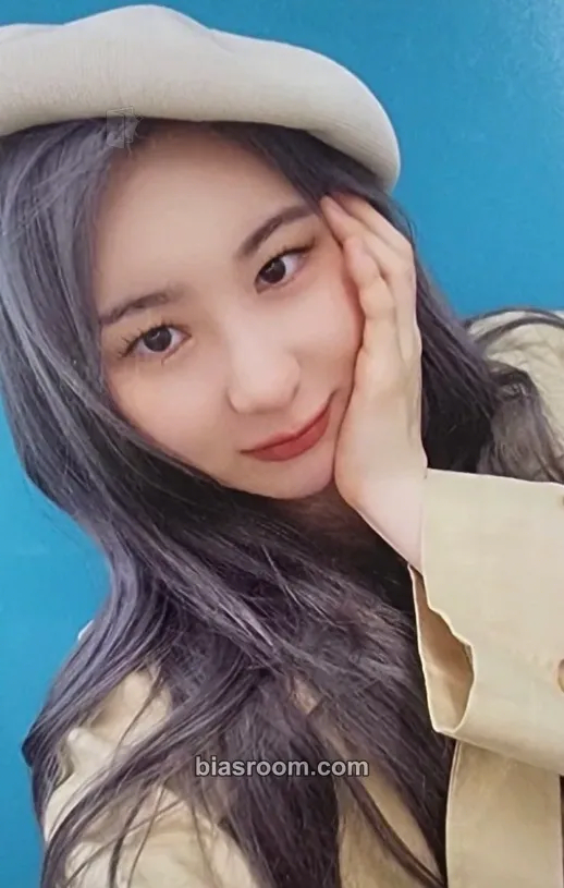 Lee Chaeyeon The Move: Street Photocard - Lee Chaeyeon K-pop photocard