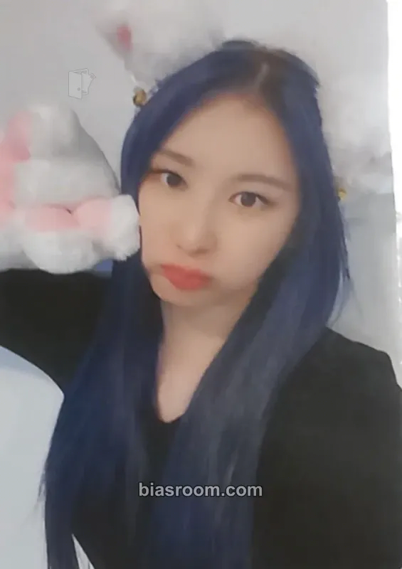 Lee Chaeyeon The Move: Street Photocard - Lee Chaeyeon K-pop photocard