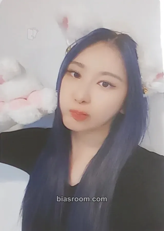 Lee Chaeyeon The Move: Street Photocard - Lee Chaeyeon K-pop photocard