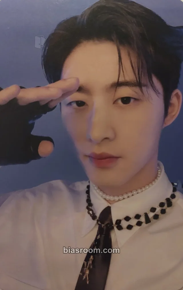 B.I - B.I - Love or Loved Part.2 Album album photocard