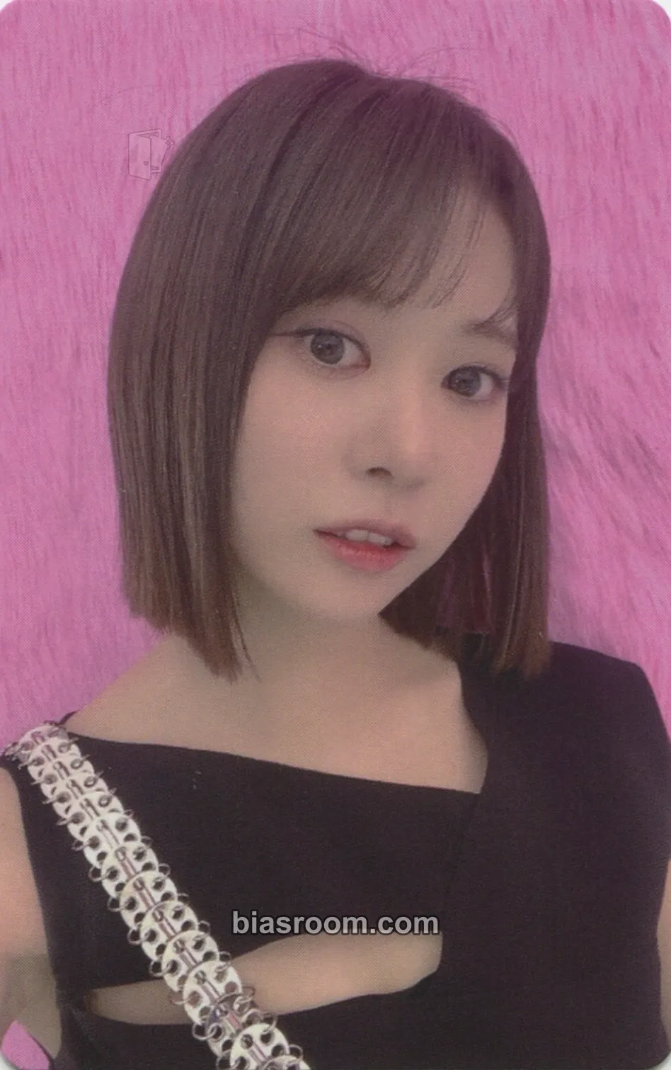Bora Cherry Dash Photocard - Cherry Bullet - Cherry Bullet K-pop photocard