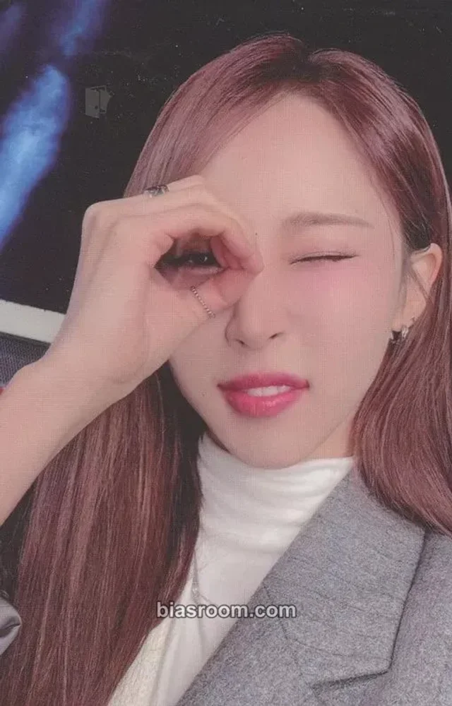 MAMAMOO - Moonbyul - Aurora Album solo album japanese album B version