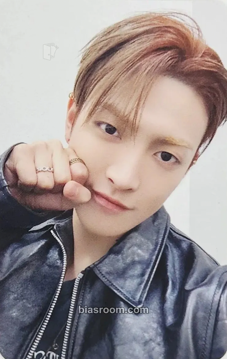 Hongjoong GOLDEN HOUR : Part.3 Photocard - ATEEZ - ATEEZ K-pop photocard