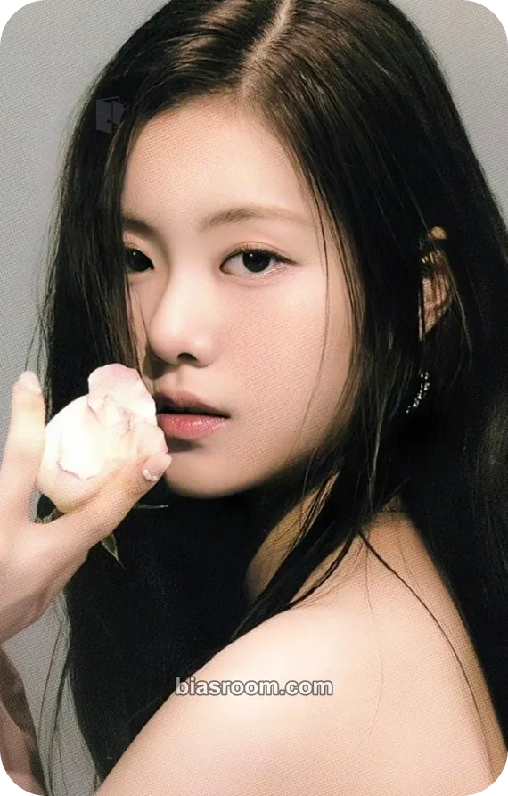 Kim Garam FEARLESS Photocard - LE SSERAFIM - LE SSERAFIM K-pop photocard