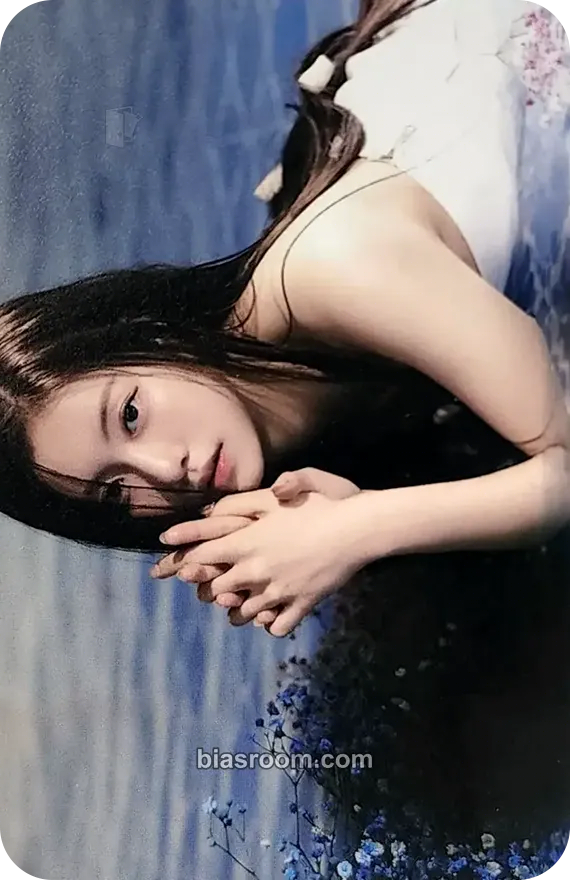 Kim Garam FEARLESS Photocard - LE SSERAFIM - LE SSERAFIM K-pop photocard