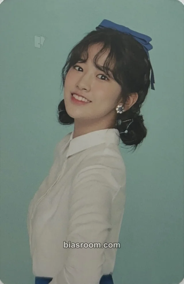 IZ*ONE - Yujin - WIZ*ONE 1st GENERATION Other concept photocard fanclub