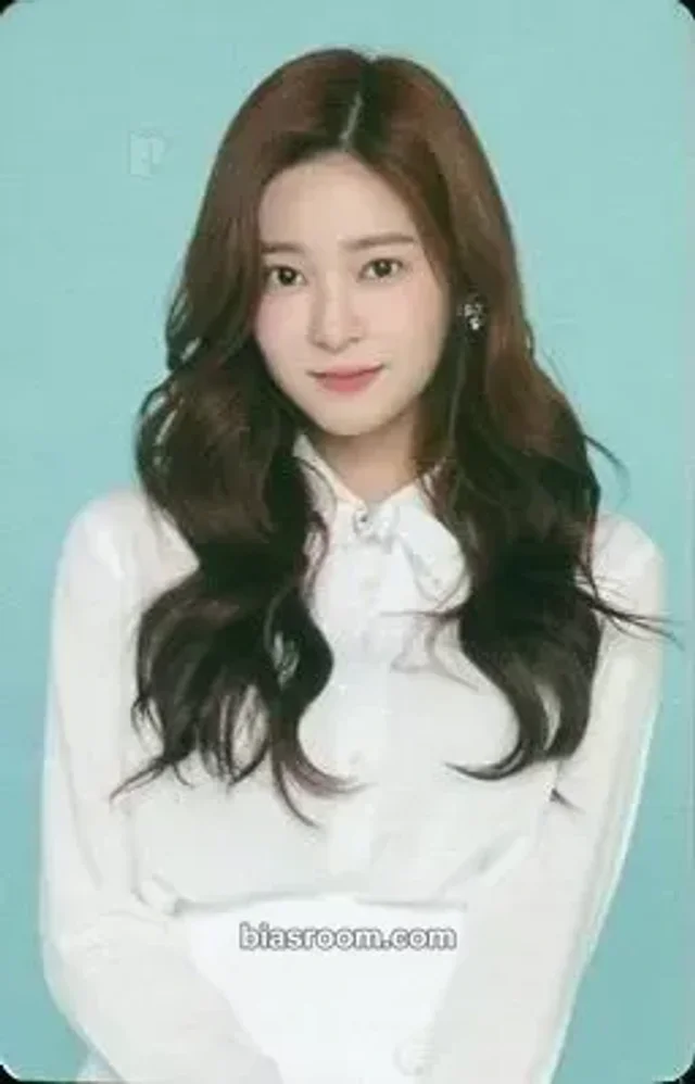 IZ*ONE - Minju - WIZ*ONE 1st GENERATION Other concept photocard fanclub