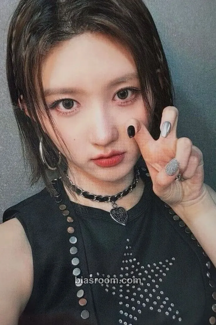 Gaeul WAVE Photocard - IVE - IVE K-pop photocard