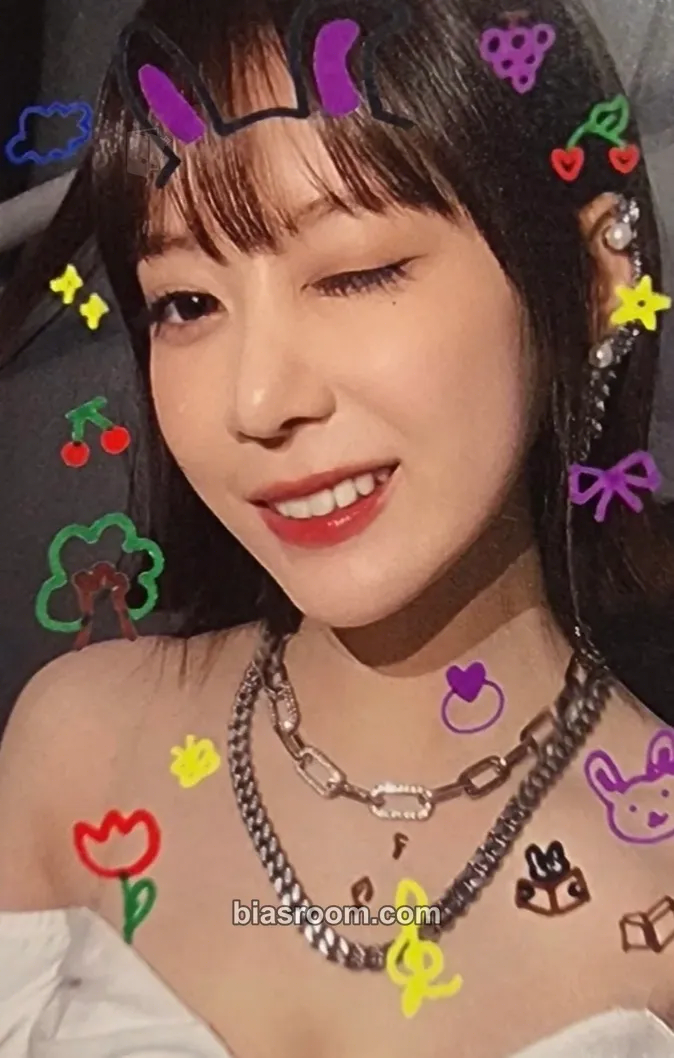 Bora Cherry Dash Photocard - Cherry Bullet - Cherry Bullet K-pop photocard