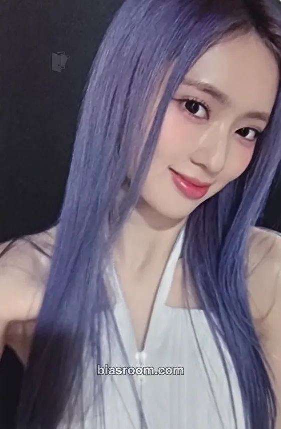 May Cherry Dash Photocard - Cherry Bullet - Cherry Bullet K-pop photocard