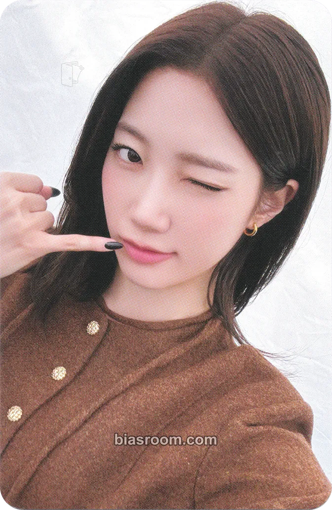 Kazuha SPAGHETTI Photocard - LE SSERAFIM - LE SSERAFIM K-pop photocard