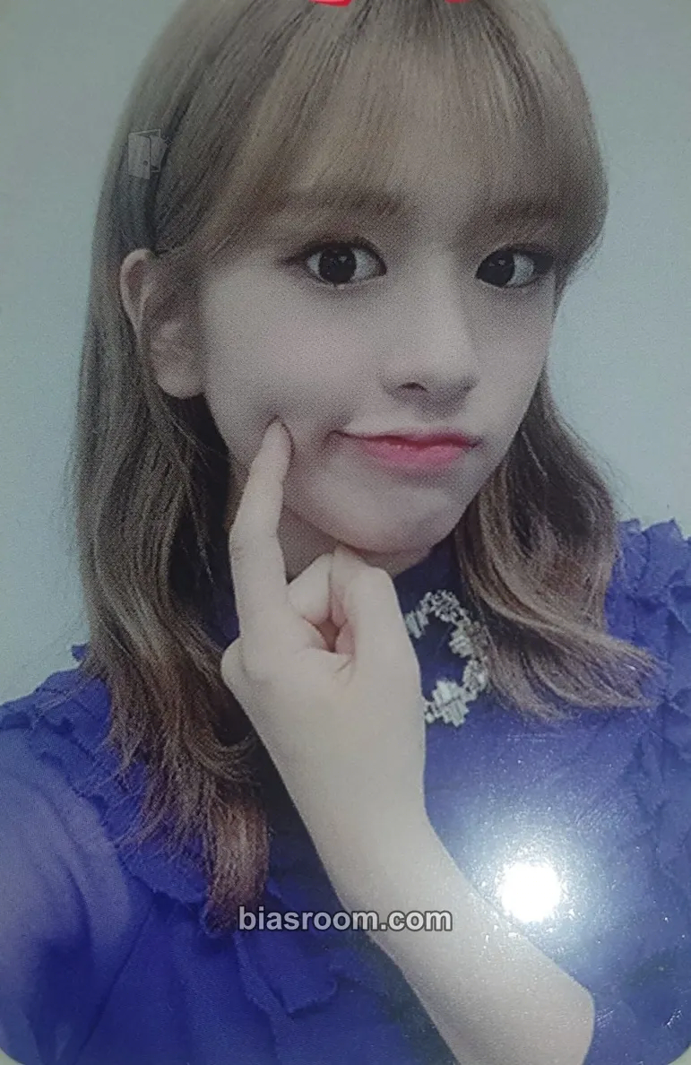 Yujin ISAC 2019 Photocard - IZ*ONE - IZ*ONE K-pop photocard