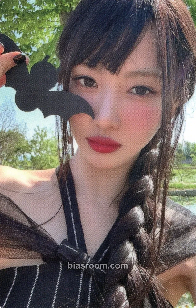 Yoohyeon VirtuouS Photocard - Dreamcatcher - Dreamcatcher K-pop photocard