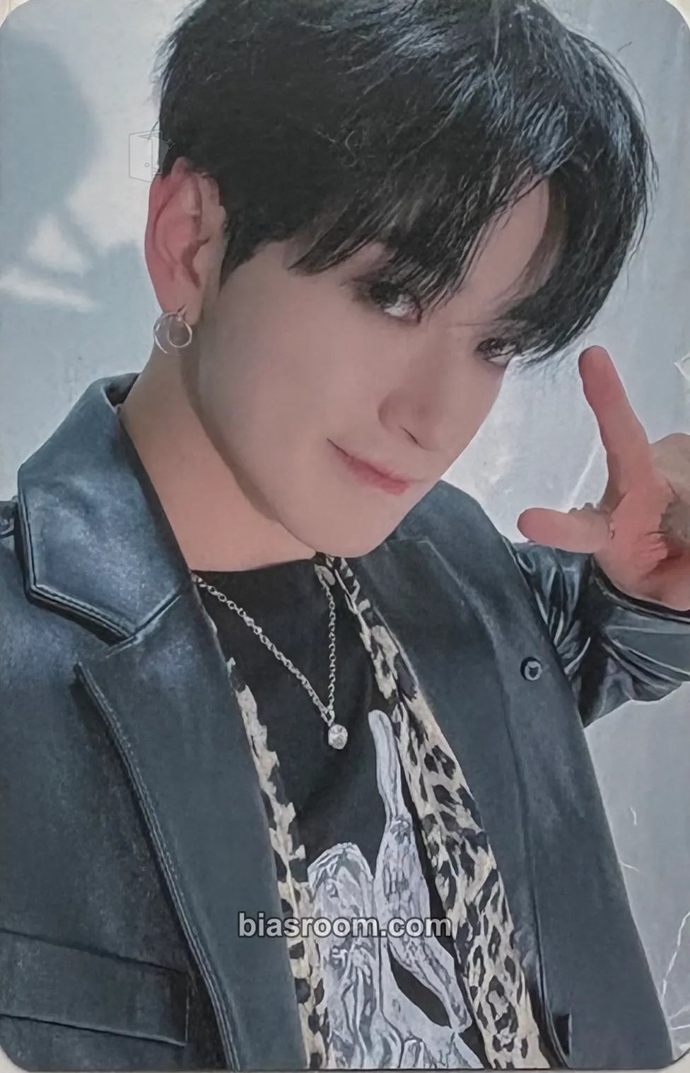 Yoonwoo BLUE SET Chapter 2. CHOICE Photocard - TRENDZ - TRENDZ K-pop photocard