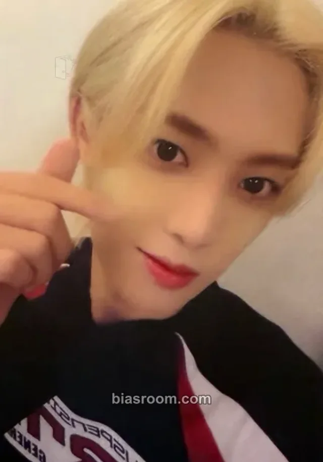 BAE173 - Doha - Peak Time  Album album photocard trading card