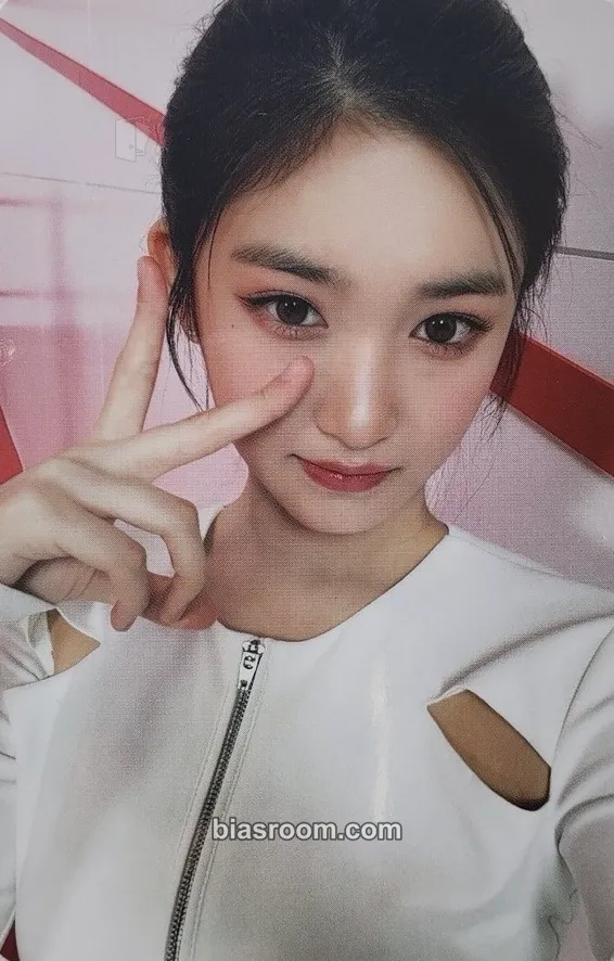 Leeseo WAVE Photocard - IVE - IVE K-pop photocard
