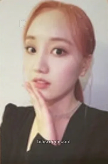 Haeyoon Cherry Wish Photocard - Cherry Bullet - Cherry Bullet K-pop photocard