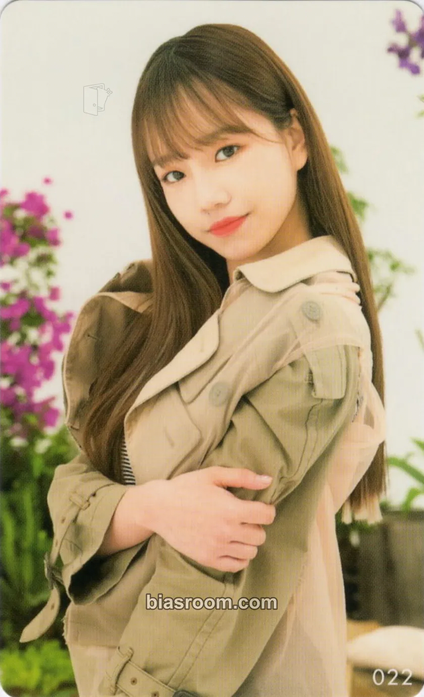 Jo Yuri Buenos Aires Photocard - IZ*ONE - IZ*ONE K-pop photocard