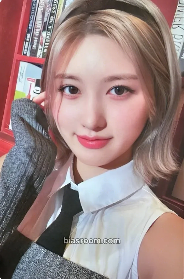 Gaeul The Prom Queens: 1st Fan Concert Photocard - IVE - IVE K-pop photocard
