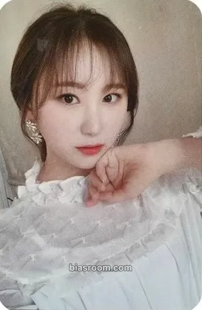 Lee Chaeyeon WIZ*ONE 2nd GENERATION Photocard - IZ*ONE - IZ*ONE K-pop photocard