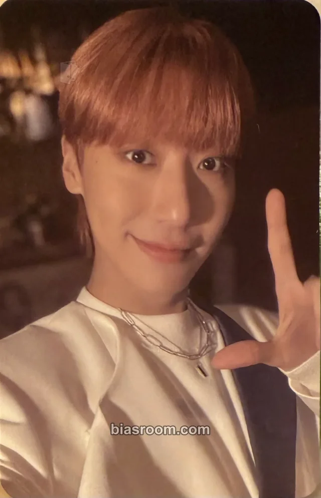 ONEWE - Dongmyeong - Planet Nine: Voyager Album album photocard