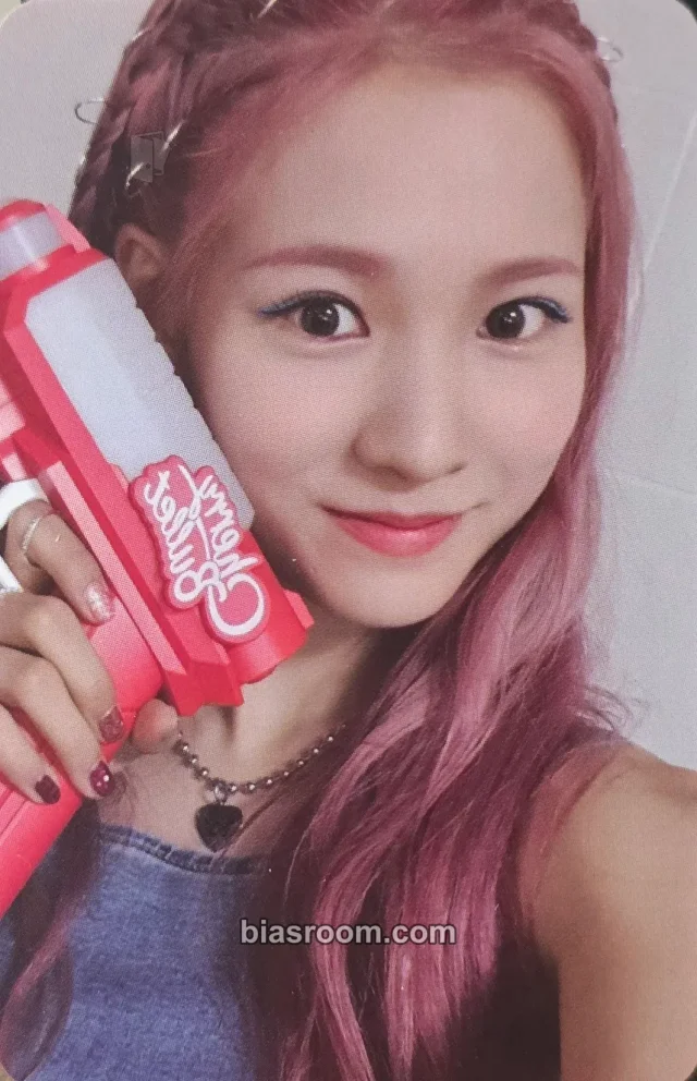 Cherry Bullet - Remi - Cherry Bullet Official Lightstick Other lightstick merch photocard