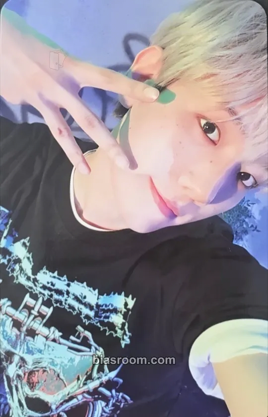 Baekhyun 2026 BAEKHYUN Season's Greetings - Born to B Photocard - EXO - EXO K-pop photocard