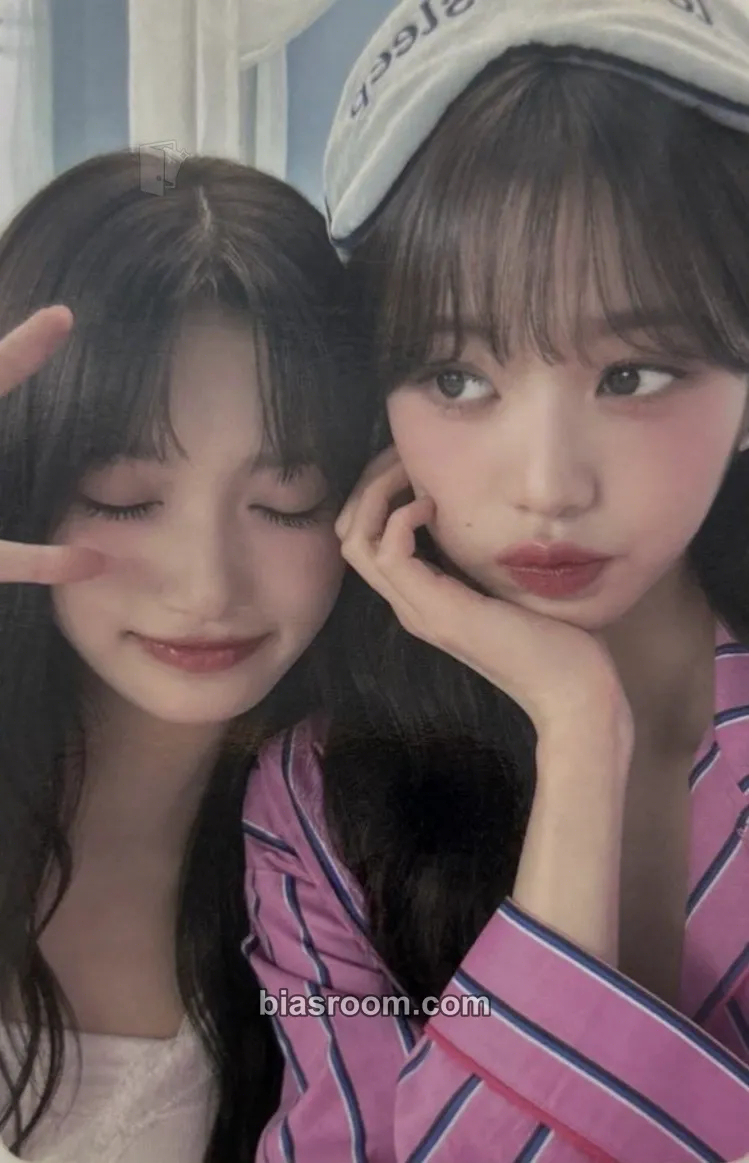 ALIVE Photocard - IVE - IVE K-pop photocard