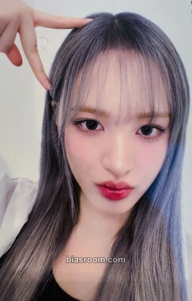 IVE - Liz - ALIVE Album tokyo special event B version